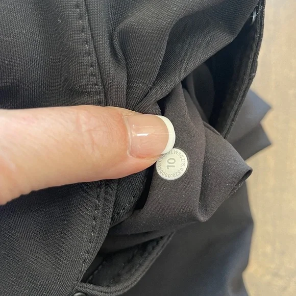 🍋lululemon City Sleek 5-Pocket 7/8 Pant Size 10 - Picture 10 of 10